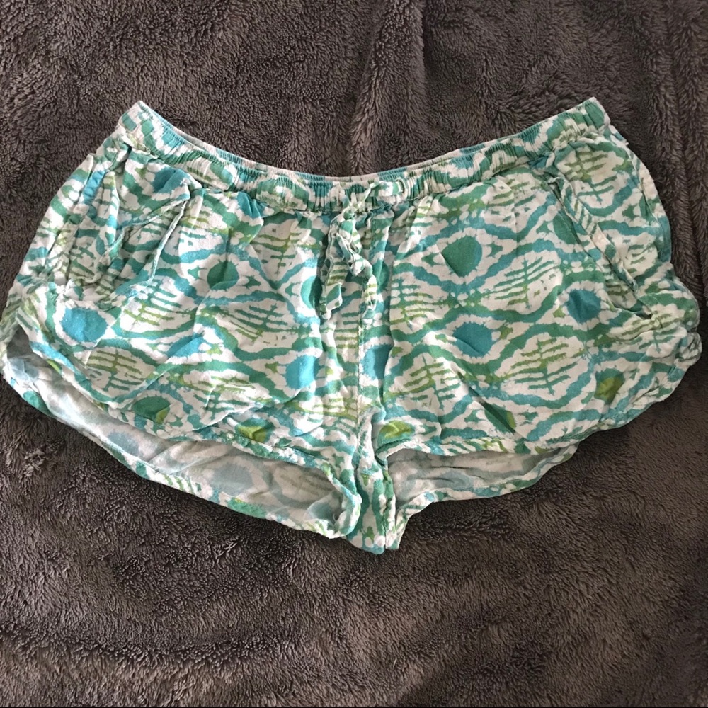 Roxy flowy shorts